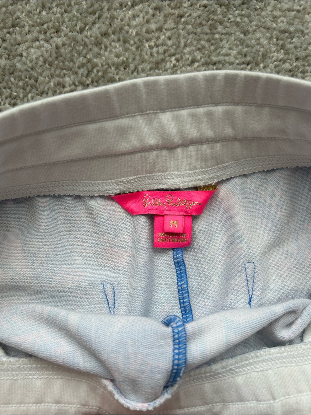 Lilly Pulitzer Sailboat Short (M) - Picture 3 of 3